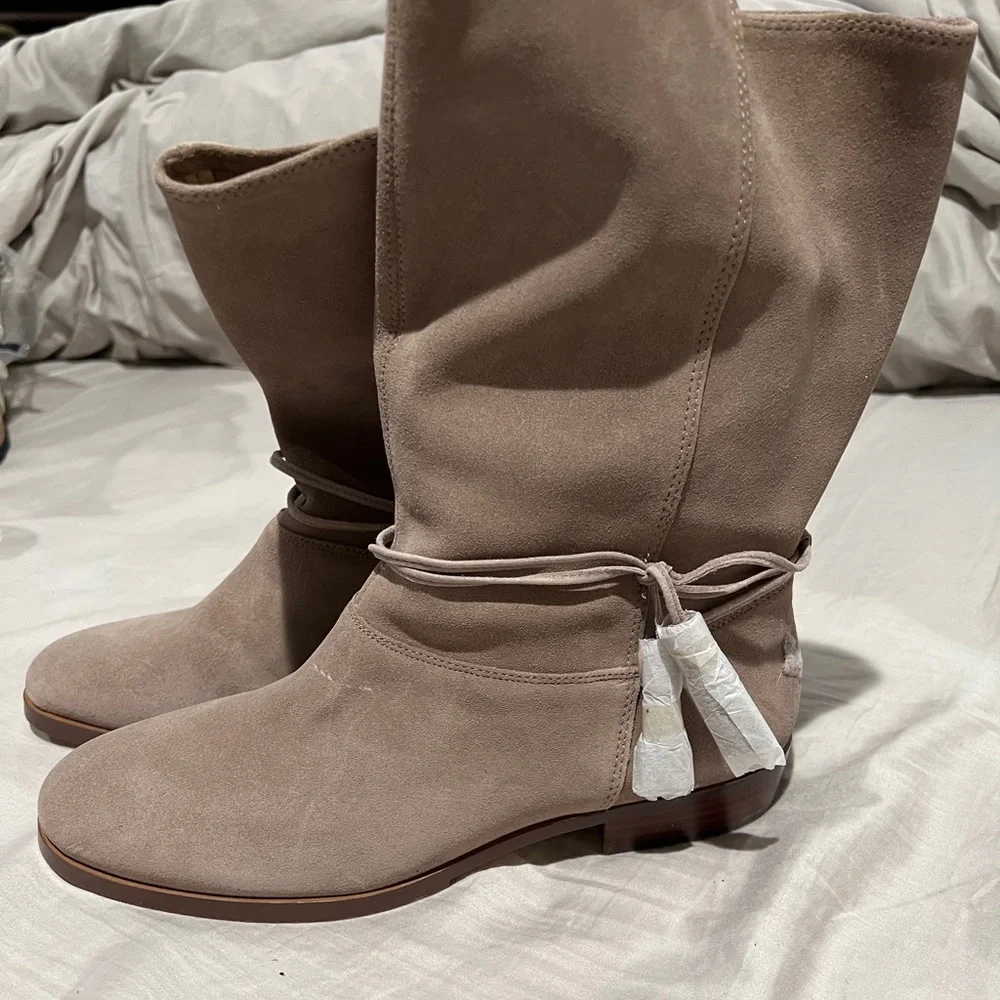 Land’s End tan suede boots size 10B - Picture 2 of 10
